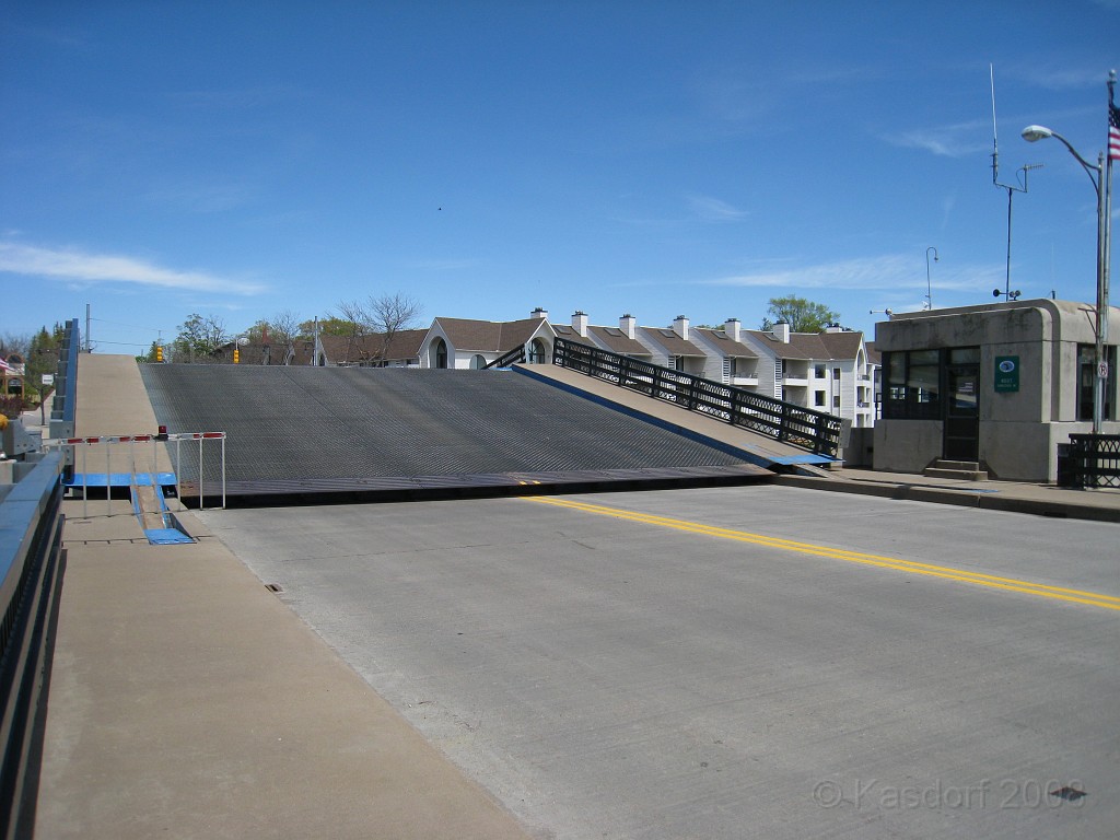 Mackinaw Island Area May 2008 1486.jpg - Quick! Go get the car, I want to try flying up the ramp and jumping to the other side like in the movies!
